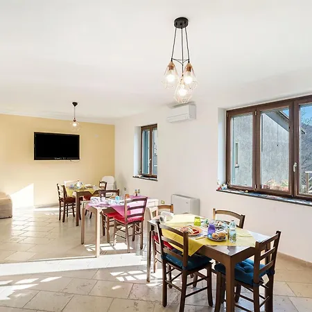 Alojamento de Acomodação e Pequeno-almoço Coast 2 Coast Agerola