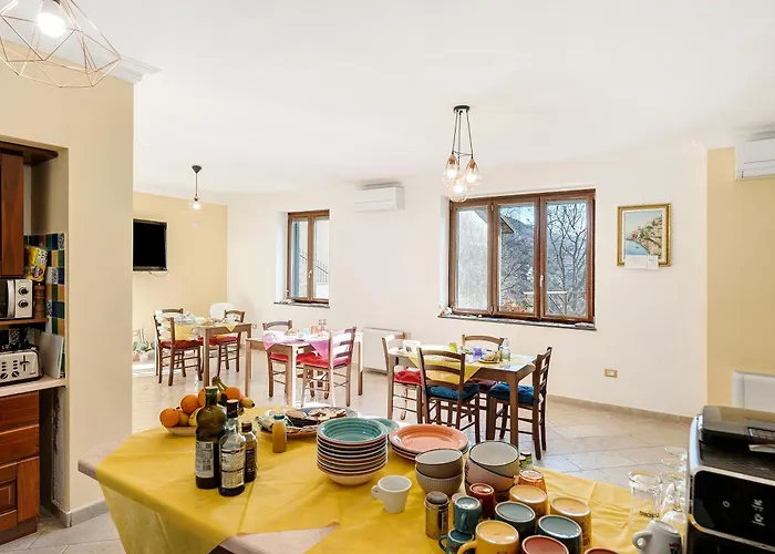 Coast 2 Coast 阿杰罗拉