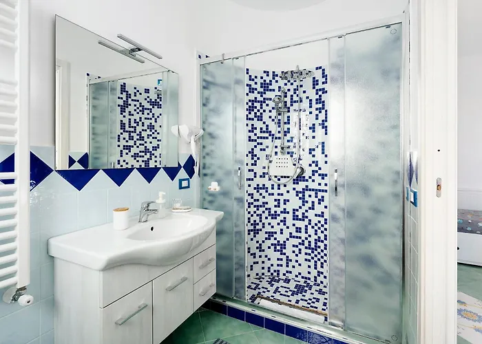 Coast 2 Coast 3* 阿杰罗拉